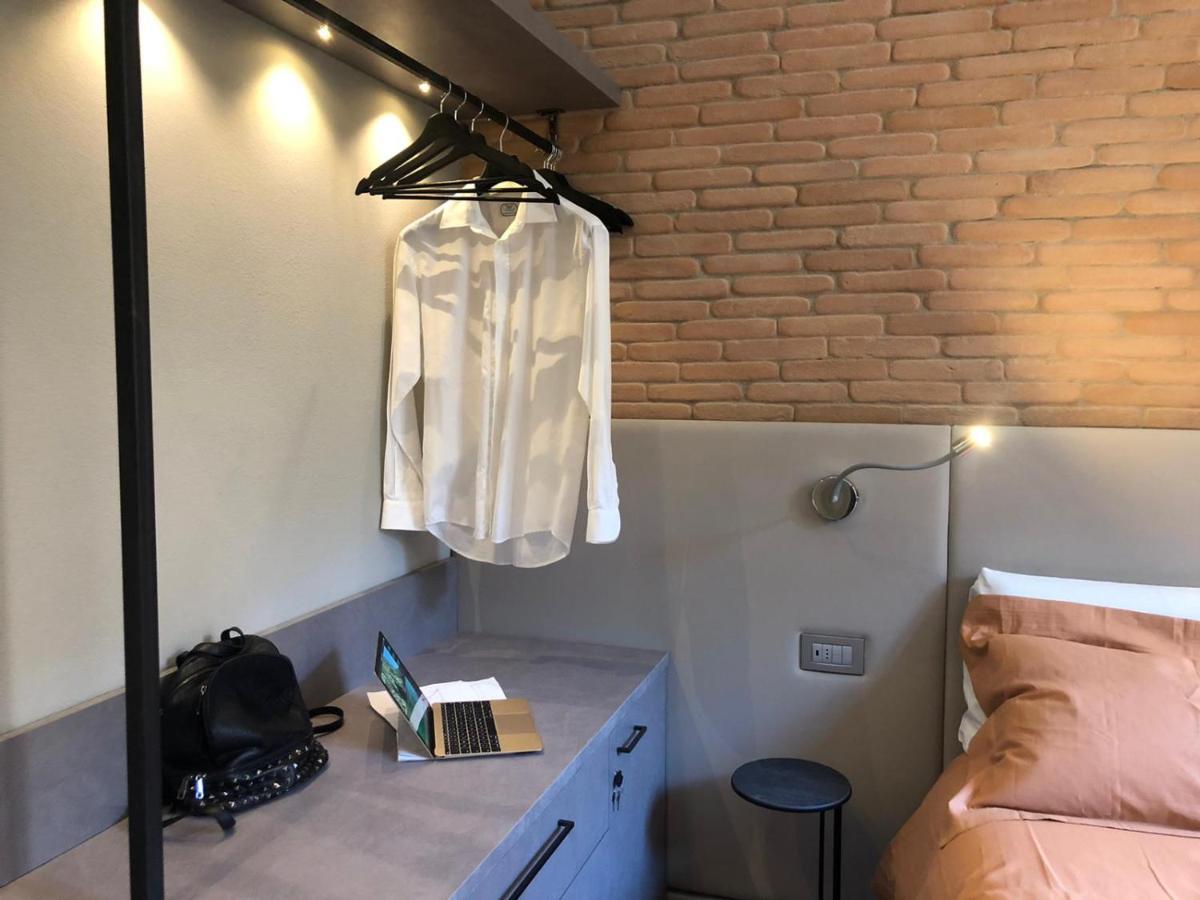La Linea D'Acqua Hotel Специя Екстериор снимка